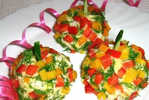 Новогодний салат-гарнир из овощей «Ёлочные шары»