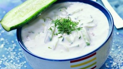 Окрошка на сметане с грецкими орехами