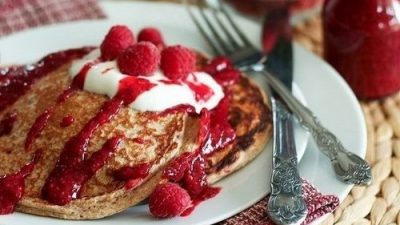 Оладушки овсяные с малиной