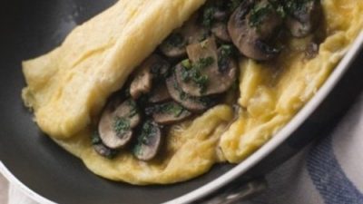 Омлет «Американский» с грибами и эстрагоном