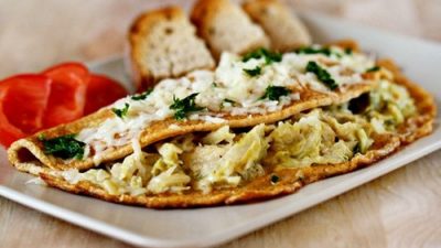 Омлет с сыром и капустной начинкой