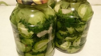 Острый салат «Кобра» из зеленых помидоров