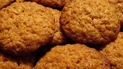 Овсяное печенье с миндалем и грецкими орехами