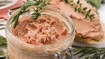 Паштет из копченой колбасы и сала
