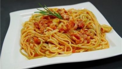 Паста Аматричиана по-итальянски