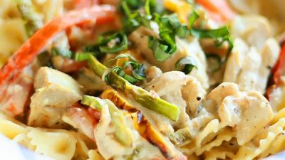 Паста с сырным соусом «Альфредо»