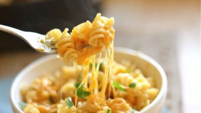 Паста со сладким сырно-тыквенным соусом