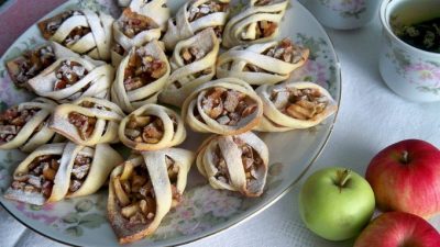 Печенье «Чарох» с орехом и яблоком