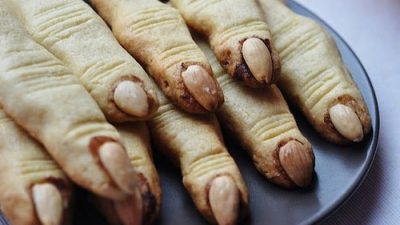 Печенье «Ведьмины пальчики» на Хэллоуин
