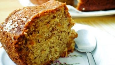 Пирог с орехами и сгущенкой в мультиварке