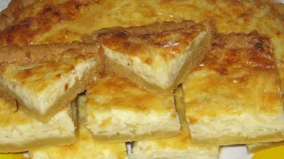 Пирог с творожно-луковой начинкой