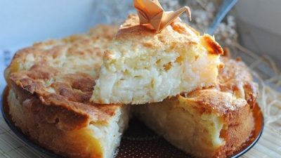 Пирог творожный с яблочной начинкой