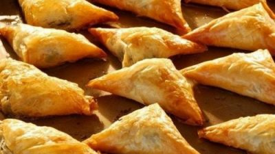 Пирожки на сметане с плавленым сыром