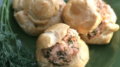 Пирожки с рыбно-грибной начинкой из заварного теста