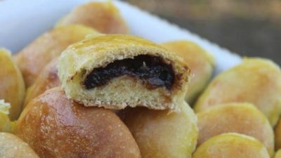 Пирожки с вишней из сдобного теста