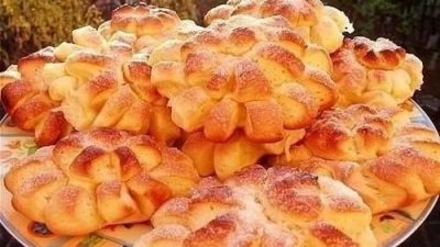 Плюшки «Хризантема» с корицей