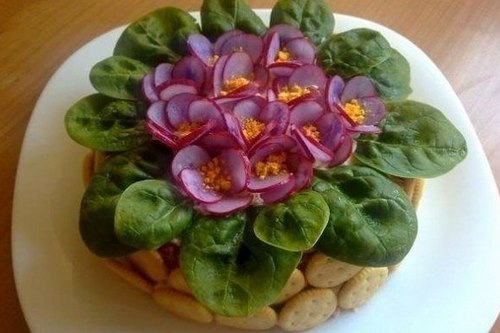 Праздничный салат «Фиалки»