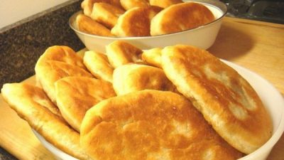 Простое дрожжевое тесто для любых пирожков