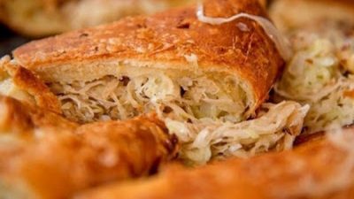 Простой капустный пирог на сметане
