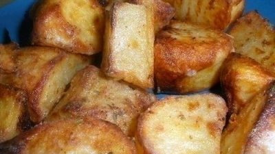 Простой картофель, запеченный в духовке