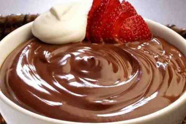 Простой шоколадный мусс на десерт