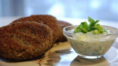 Простые гречневые котлеты с грибами