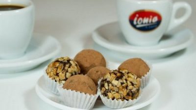 Простые шоколадные трюфели по-домашнему