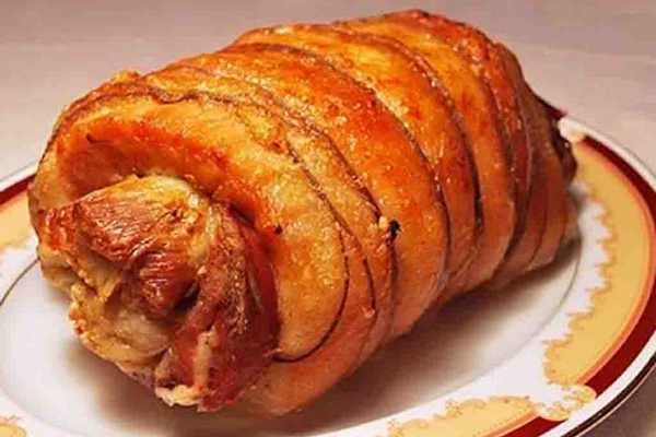 Рулет из свиной шкурки: рецепты с мясом и с овощами