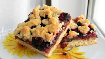 Рассыпчатое печенье с фруктовым джемом