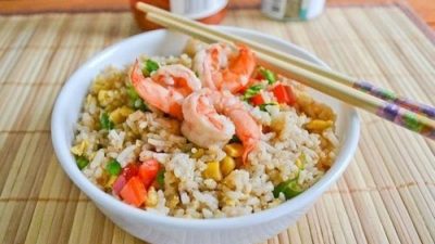 Рис с креветками и болгарским перцем