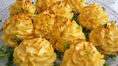 Розочки из картофеля с чесноком
