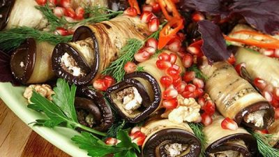 Рулетики «Хит осени» из баклажана