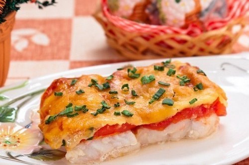 Рыба «Мечта» запеченная с помидорами и сыром