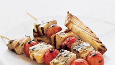 Рыбный шашлык с помидорами черри
