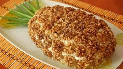 Салат «Ананас» с копченым окороком