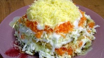 Салат «Флоренция» с копченой колбасой