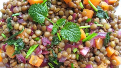 Салат из чечевицы с мандаринами