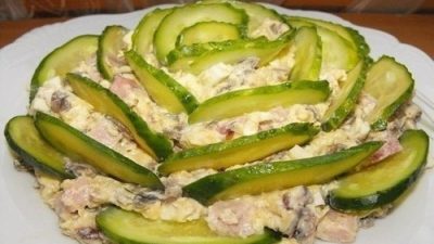 Салат «Изумрудный» с ветчиной и сыром