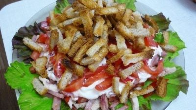 Салат «Кармен» с ветчиной и курицей