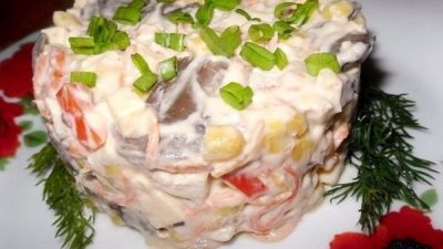 Салат «Мозаика» с шампиньонами
