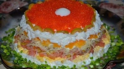 Салат-перевертыш с семгой и апельсином
