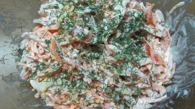 Салат с морковью по-корейски и копченым окороком