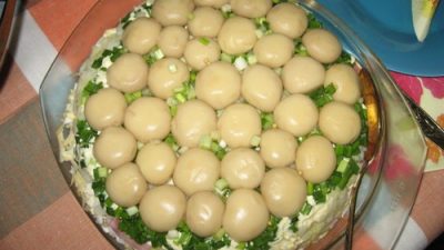 Салат с ветчиной, сыром и картофелем