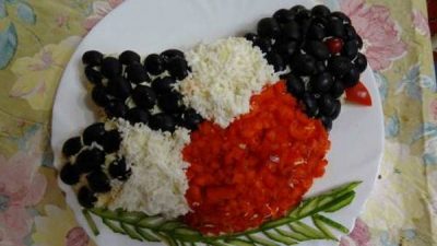 Салат «Снегирь» с куриным филе