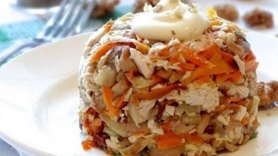 Салат «Сытный» с курицей и кукурузой