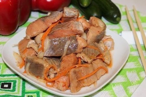 Рецепт: Салат с рыбой | с вареной щукой