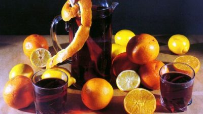 Сангрия с корицей и апельсином