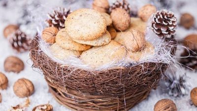 Сахарное печенье с орехами по-домашнему