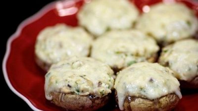 Шампиньоны с курицей и сыром фета