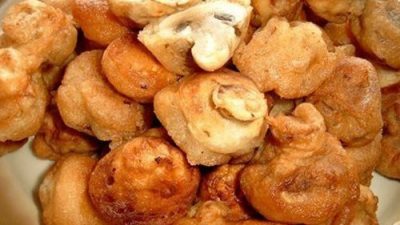 Шампиньоны, зажаренные в тесте